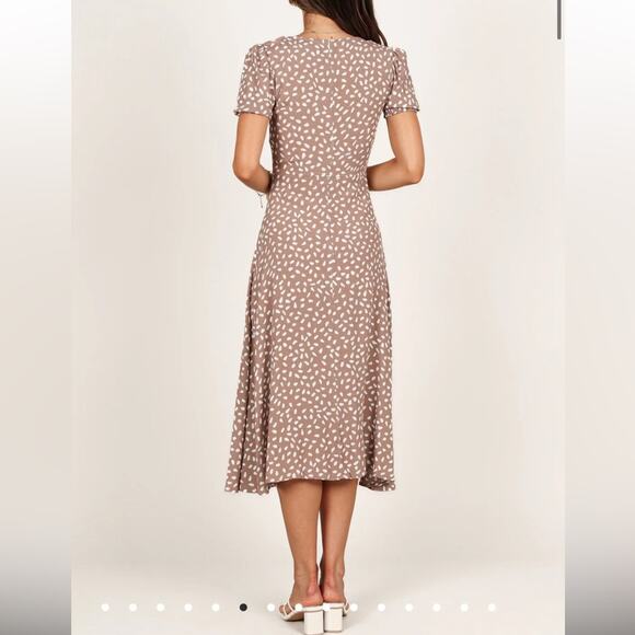 Petal & Pup FRANKLIN DRESS Short Sleeve Midi - MOCHA Size 0/XS NWT - Picture 3 of 9